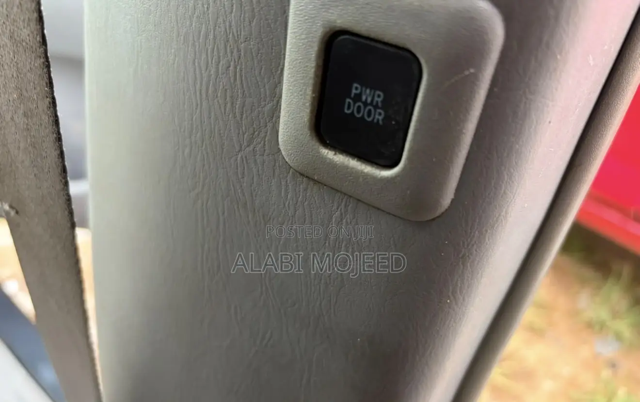 Toyota Sienna XLE Limited AWD 2006 Gray