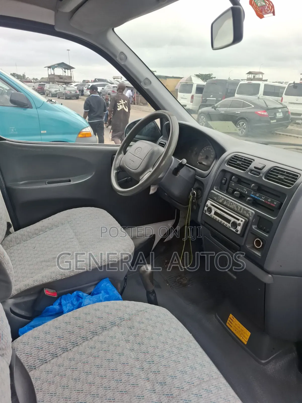 Toyota HiAce 2003 Green