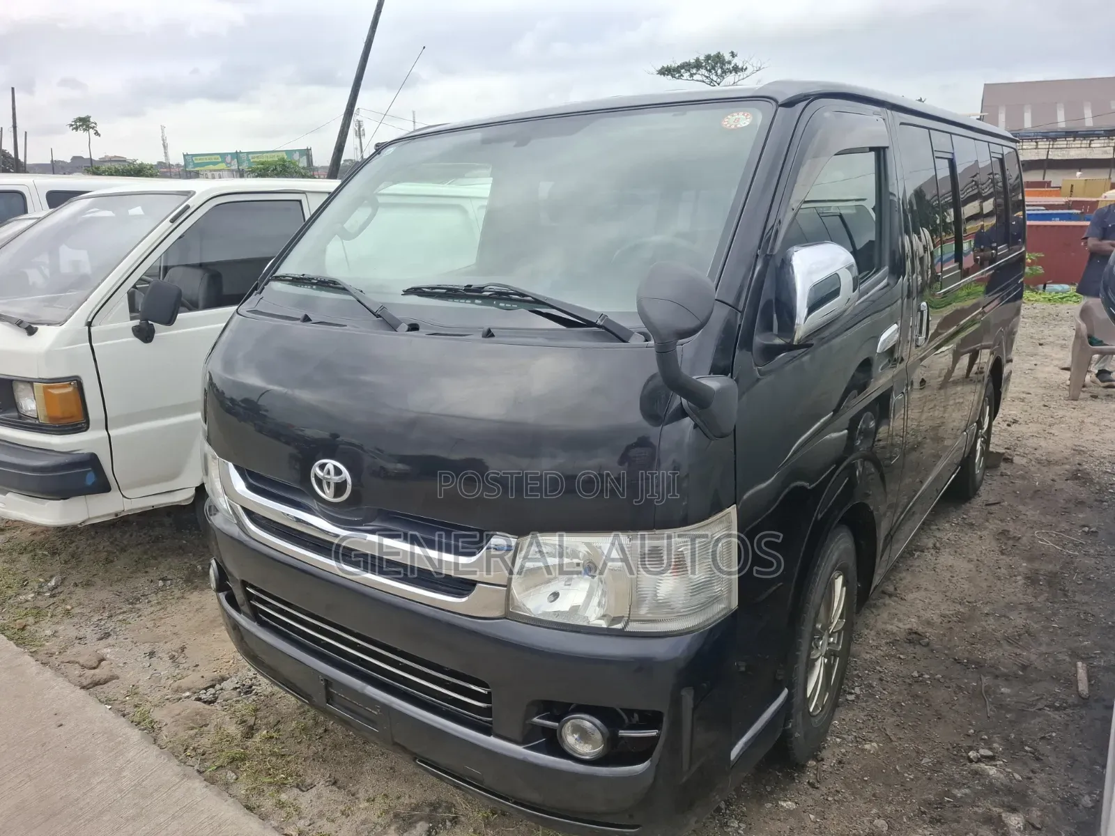Toyota HiAce 2010 Black