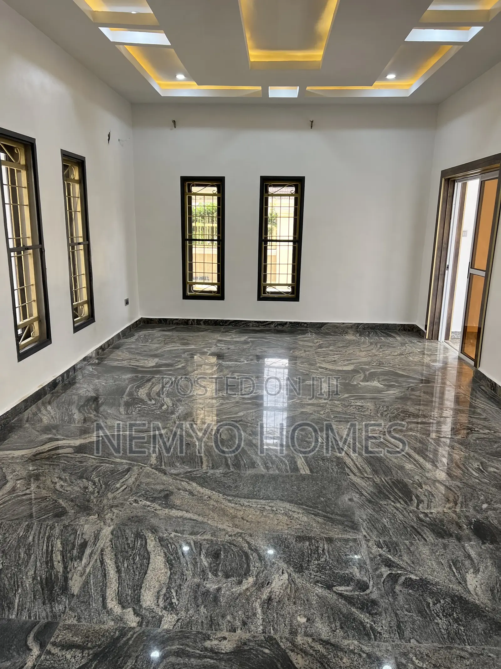 3bdrm Bungalow in Galadimawa for sale