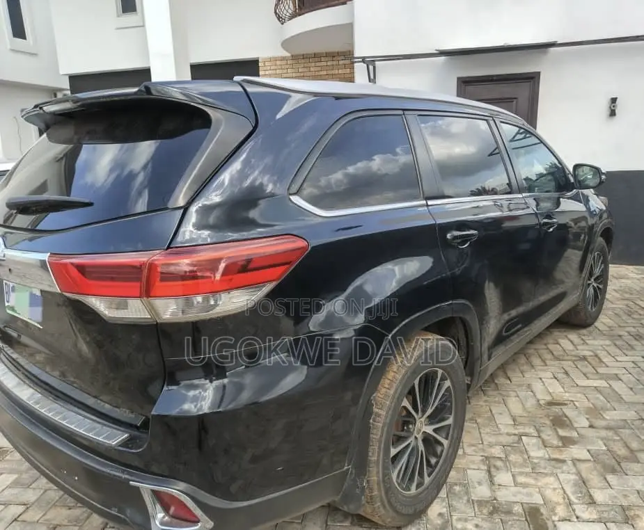 Toyota Highlander 2016 Black