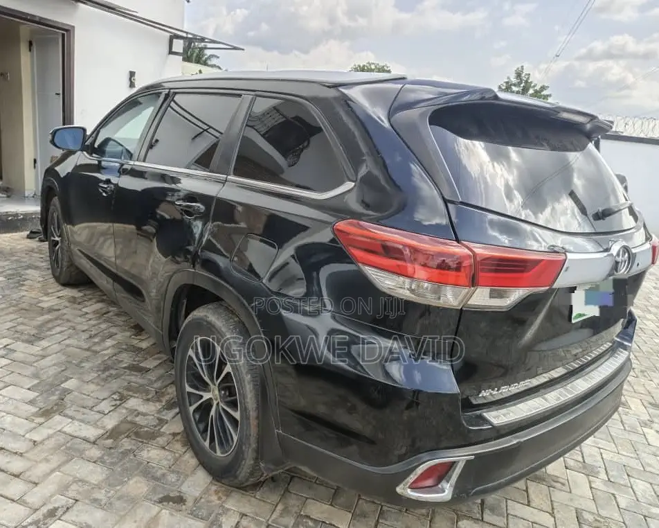 Toyota Highlander 2016 Black