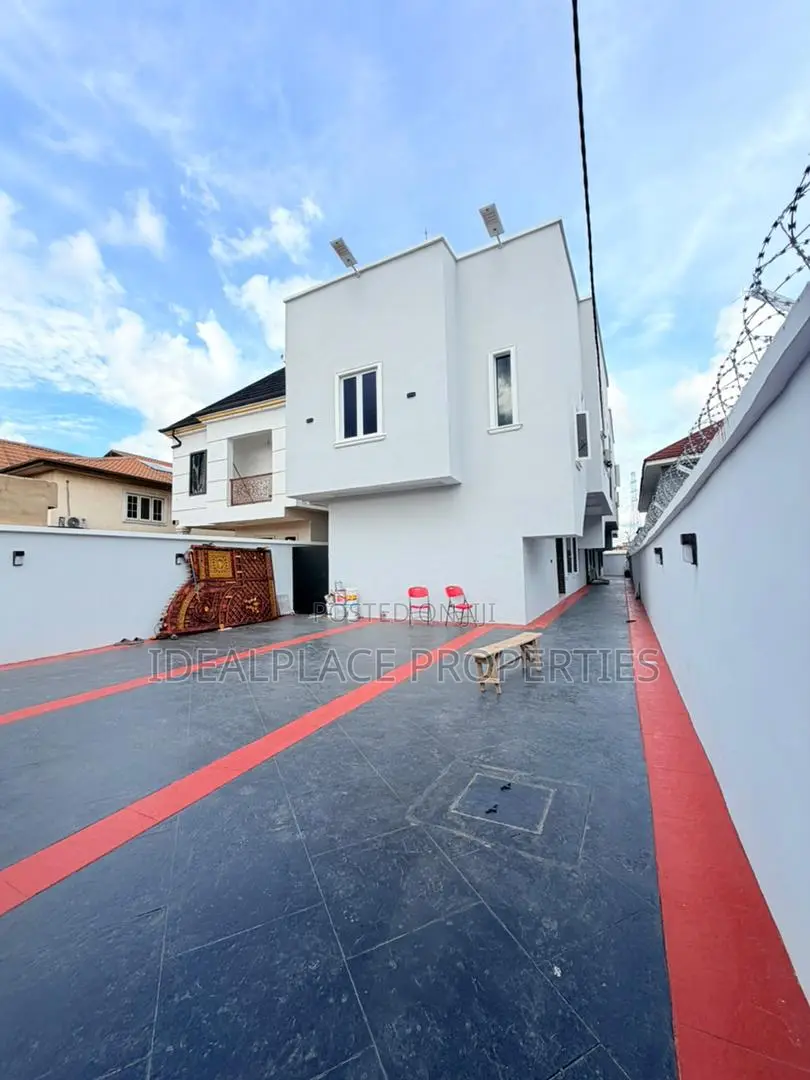 3bdrm Townhouse/Terrace in Gbagada for sale