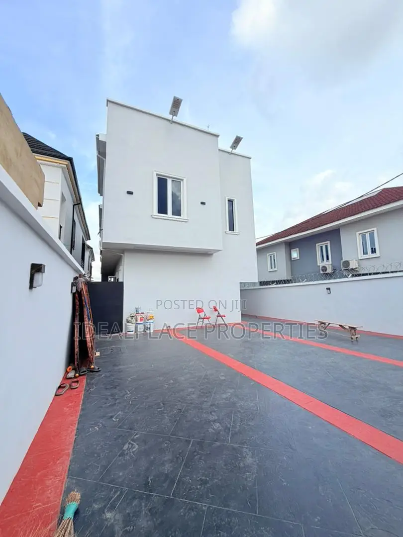 3bdrm Townhouse/Terrace in Gbagada for sale