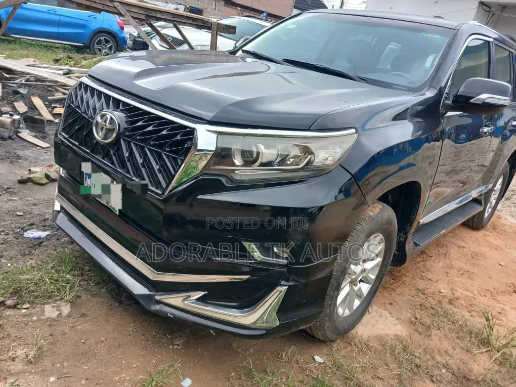 Toyota Land Cruiser Prado 2015 Black