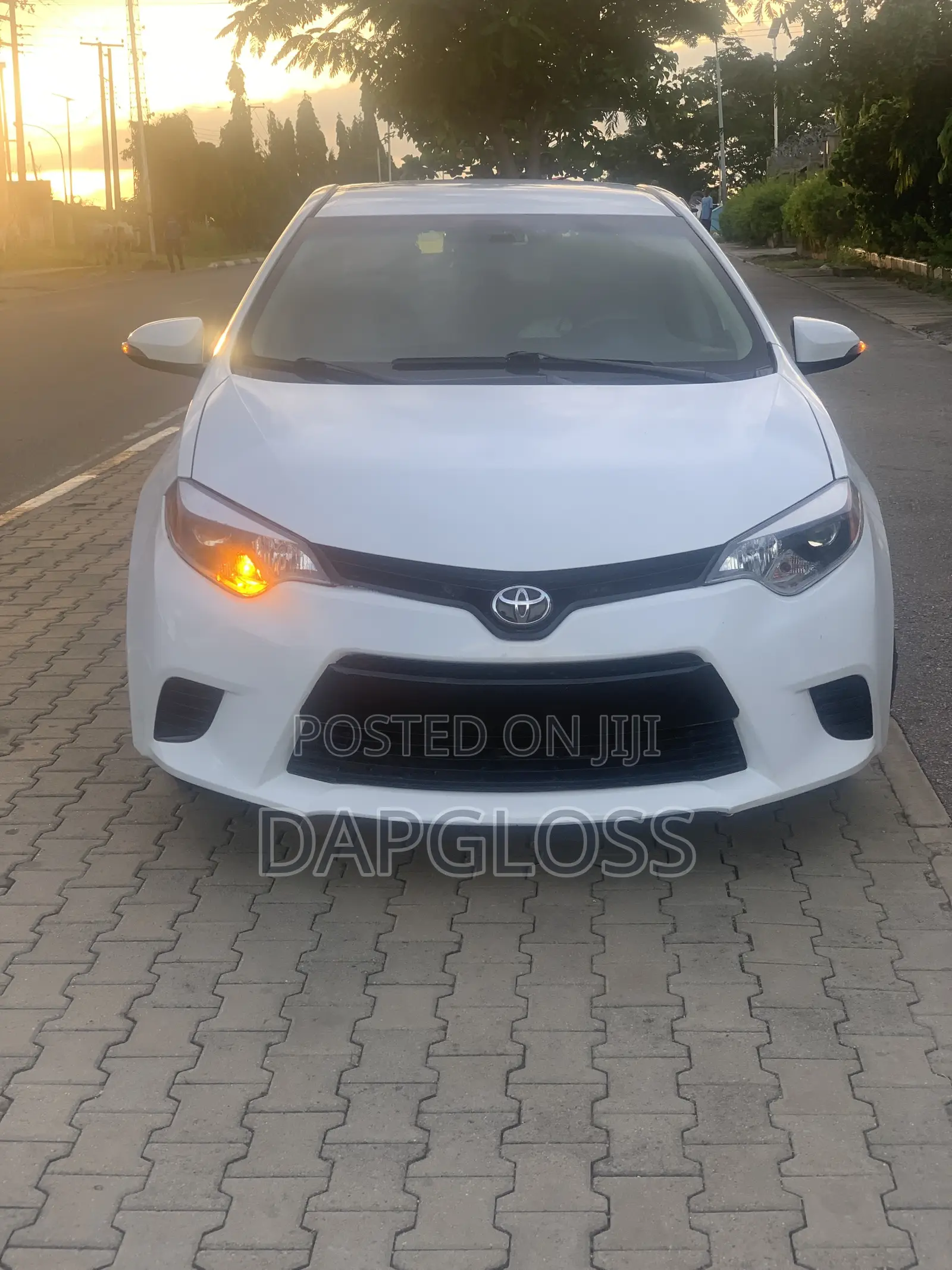 Toyota Corolla 2015 White