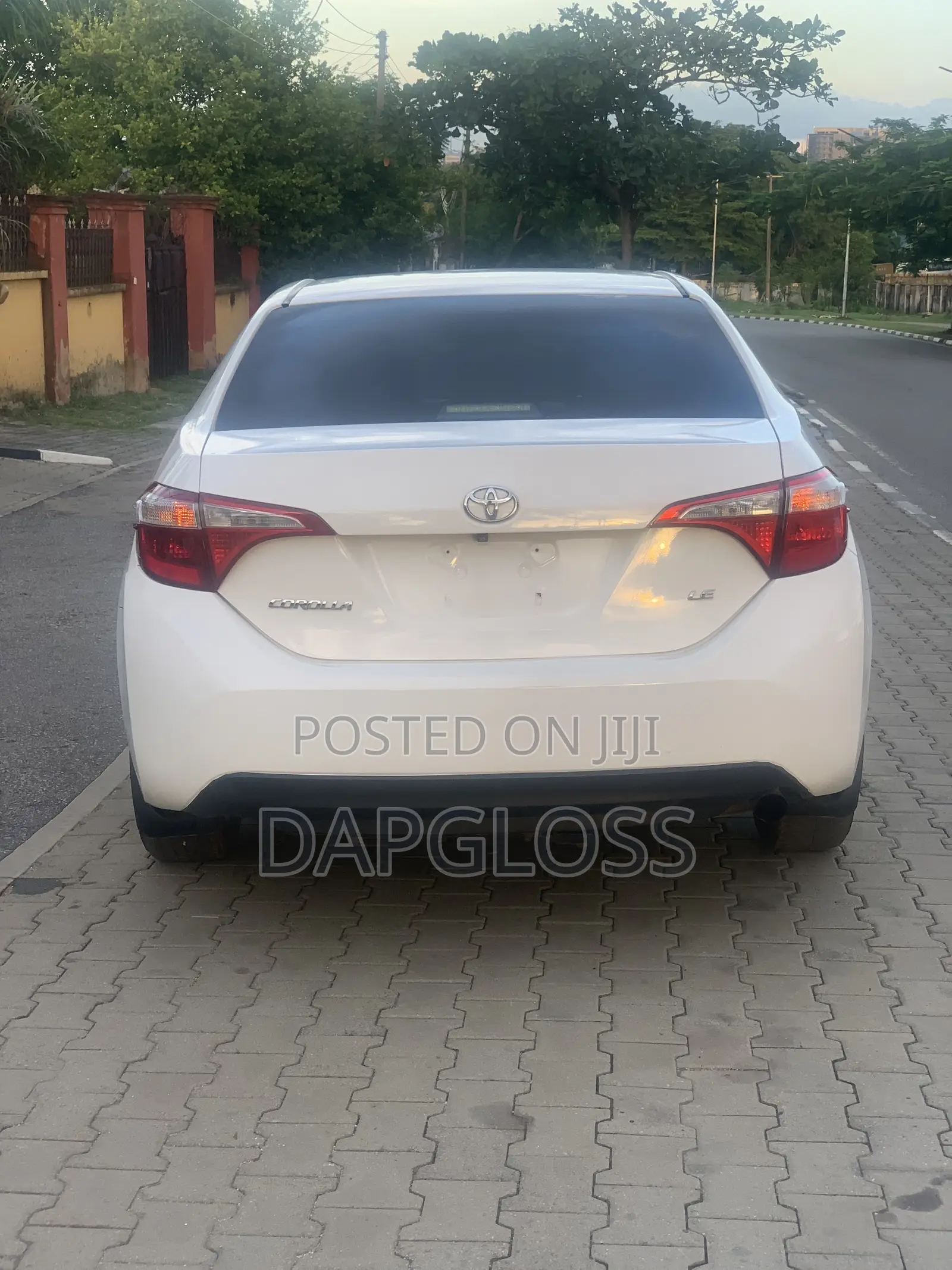 Toyota Corolla 2015 White