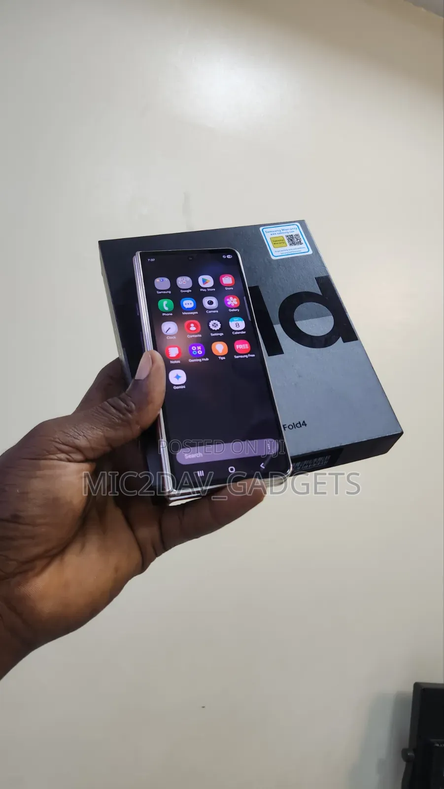 Samsung Galaxy Z Fold4 256 GB Gold