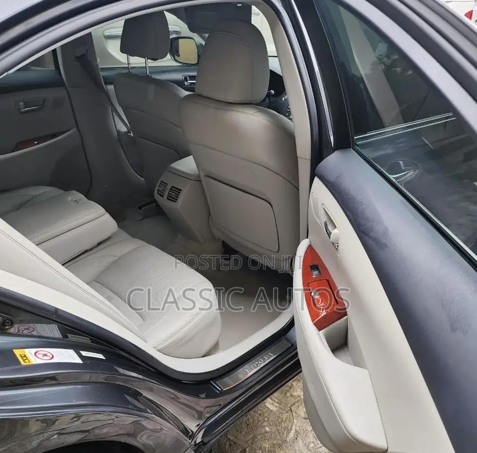 Lexus ES 350 2010 Gray