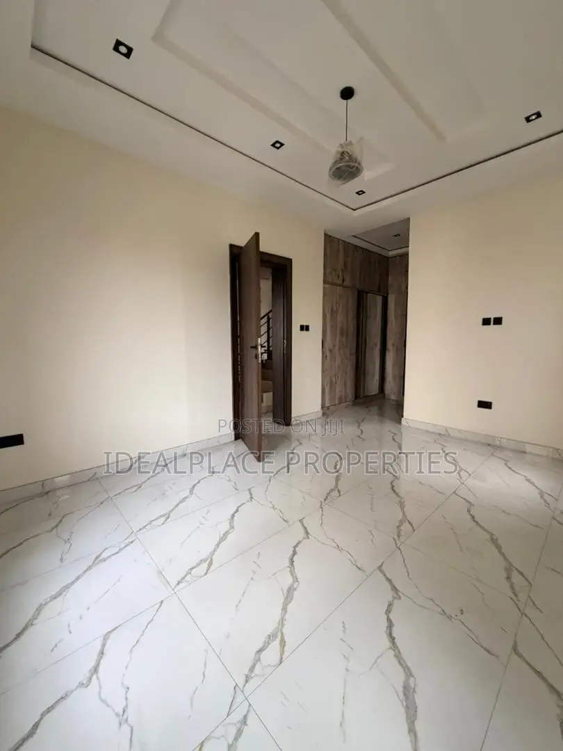4bdrm Duplex in GRA Phase 1 for sale