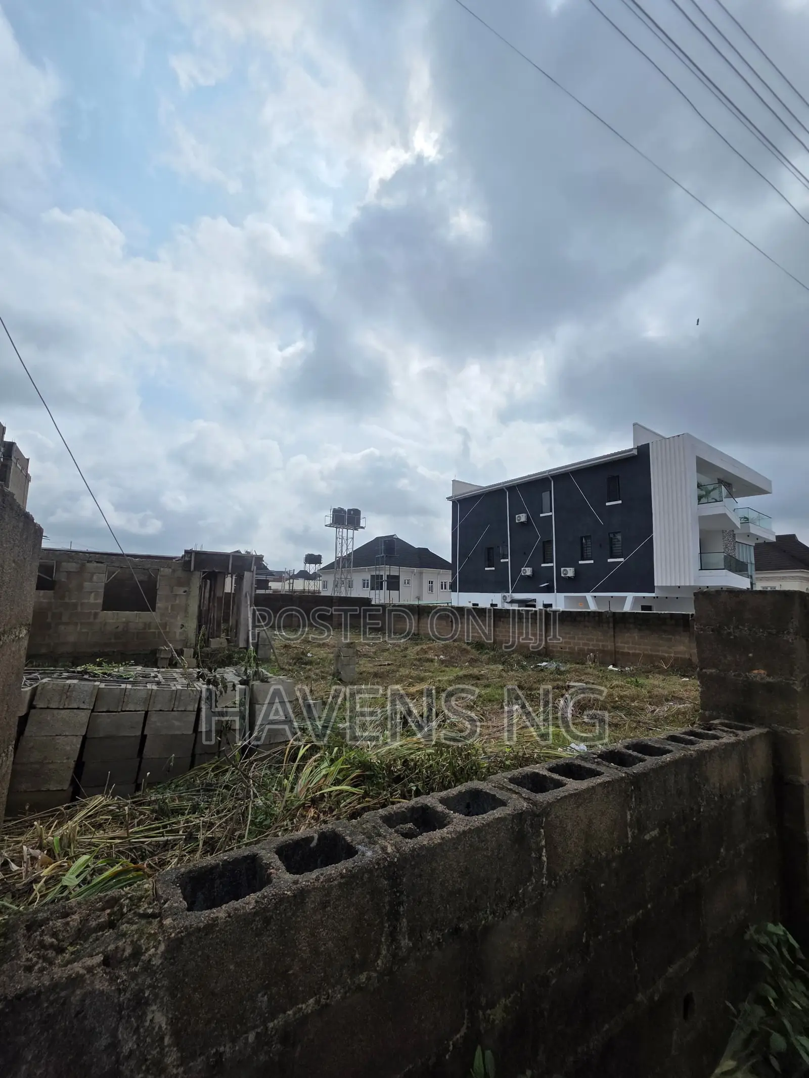 861 SQM Prime Land for Sale in Kolapo Ishola Gra