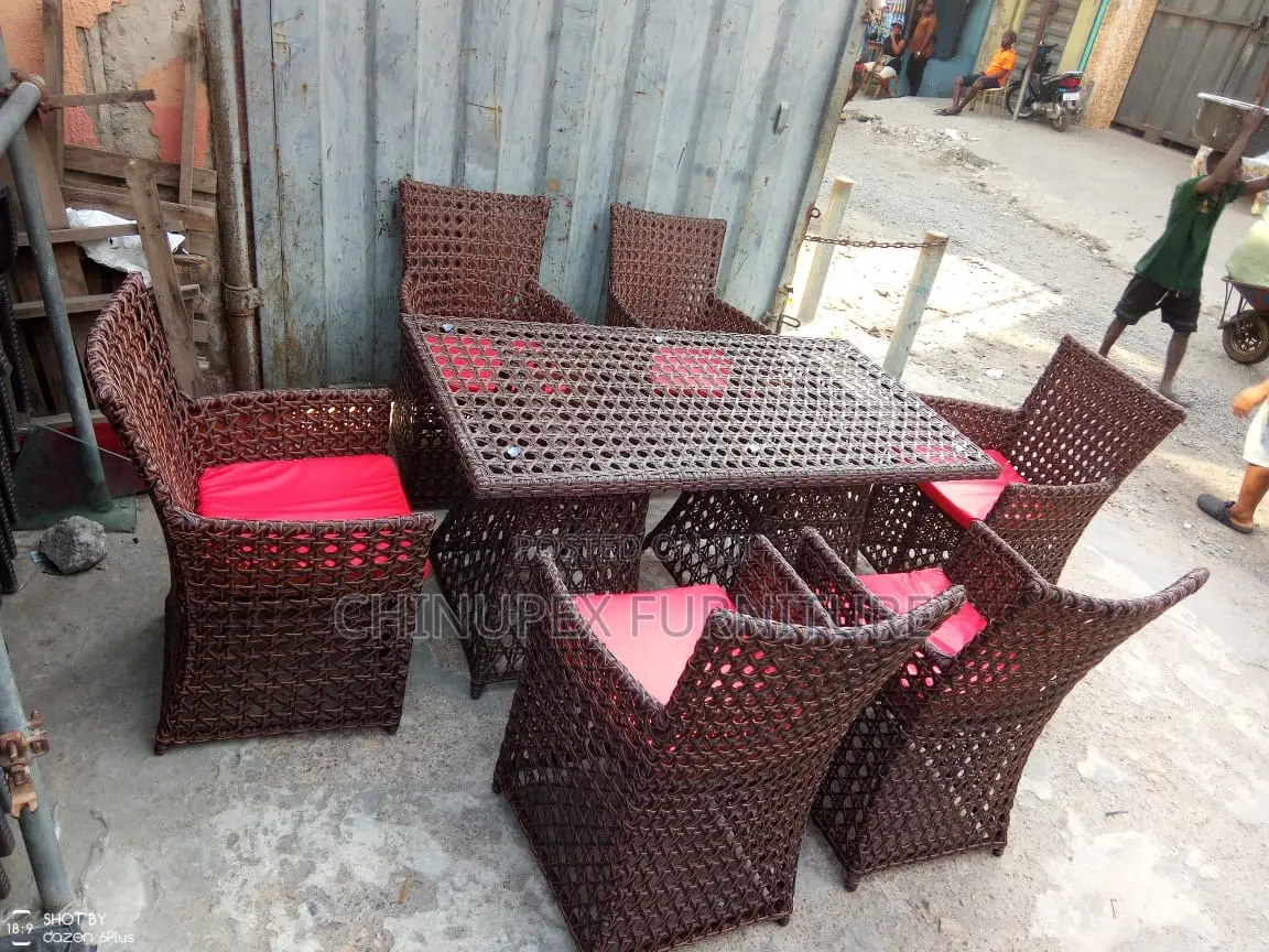 6 Seaters Outdoor Rattan With Glass Top Table