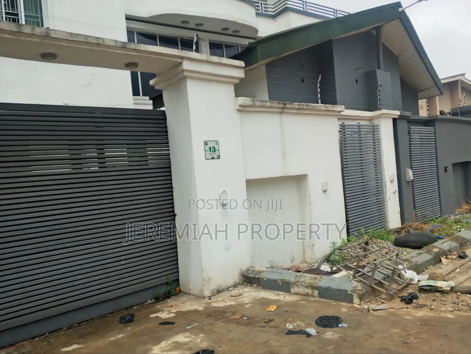 5bdrm Duplex in Omole Estate Phase 1, Berger for rent