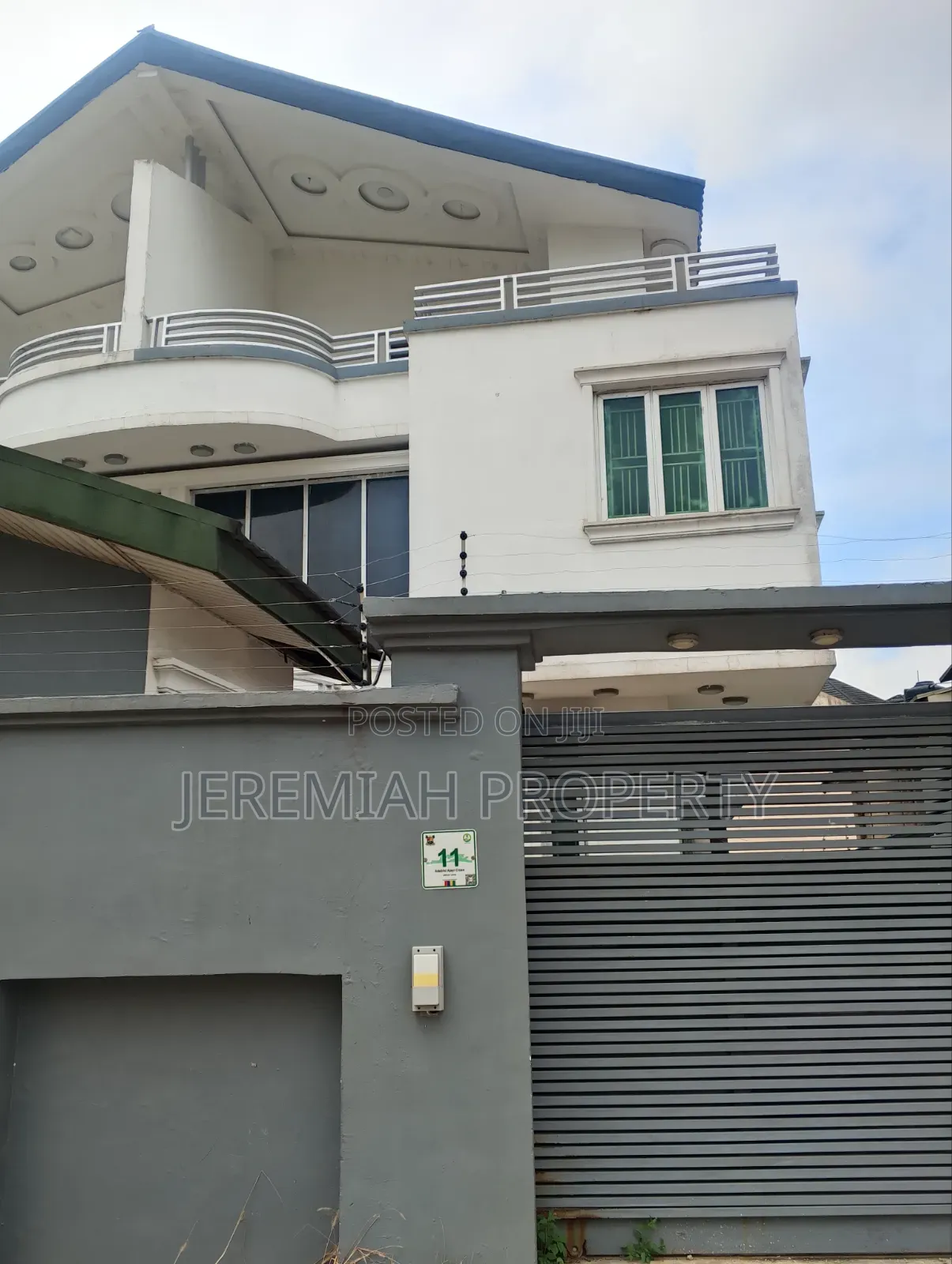 5bdrm Duplex in Omole Estate Phase 1, Berger for rent