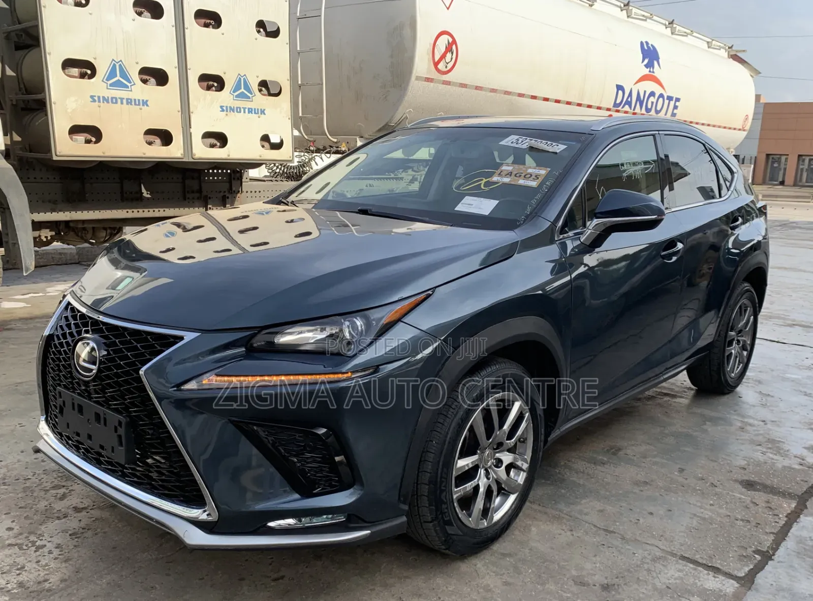 Lexus NX 2015 Blue