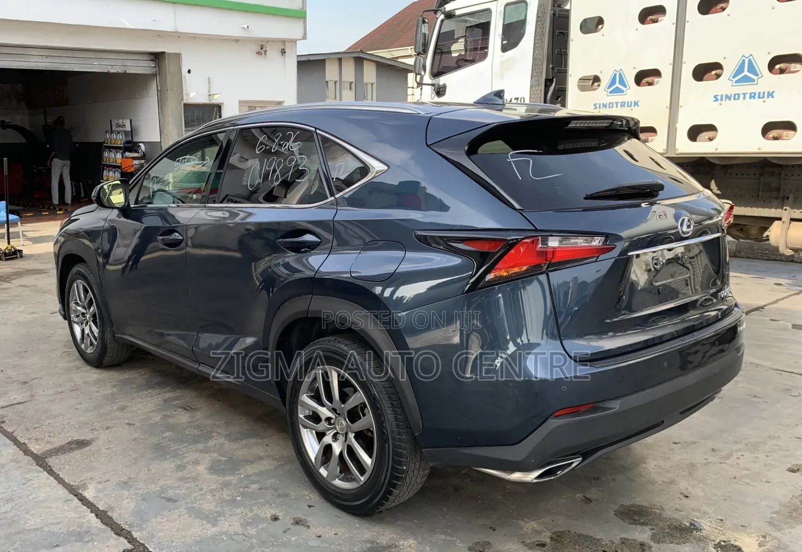 Lexus NX 2015 Blue