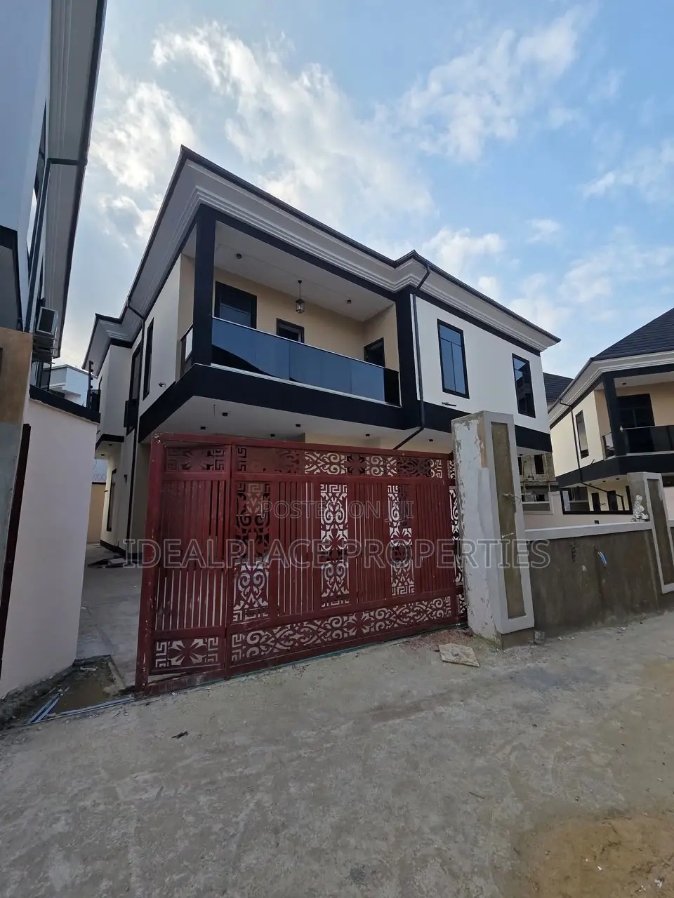 5bdrm Duplex in Omole Phase 1 for sale