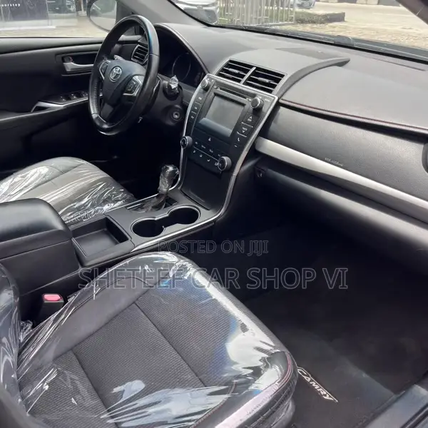 Toyota Camry SE 4dr Sedan (2.5L 4cyl 6A) 2016 Blue
