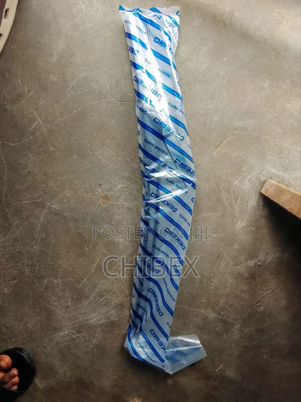 Wiper Stick for Audi Q7. ( BRAND NEW) Available in Bulk. Original 100%