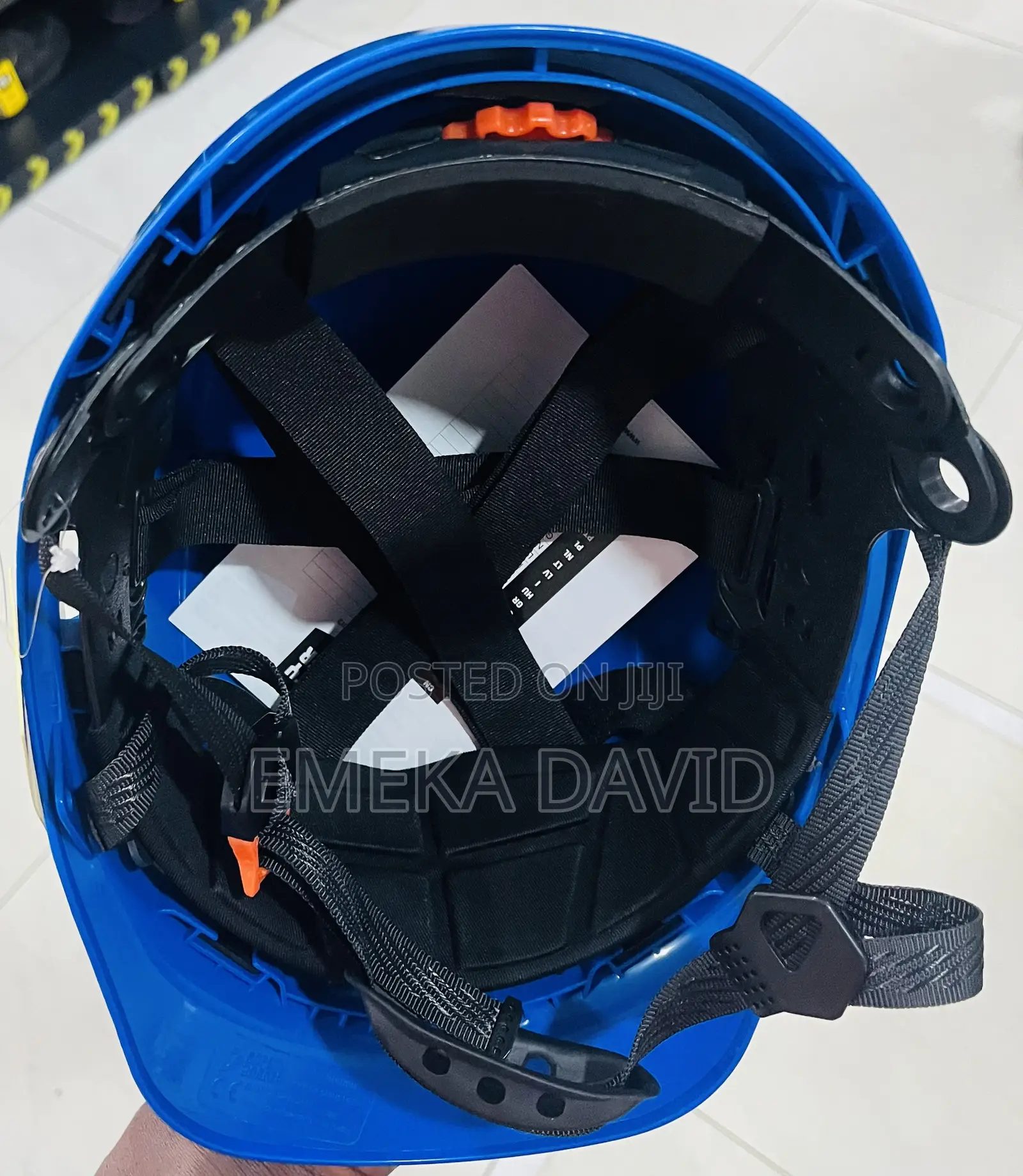 Safety Hard Hat Featuring Honeycomb-Patterned Reflective Strips,