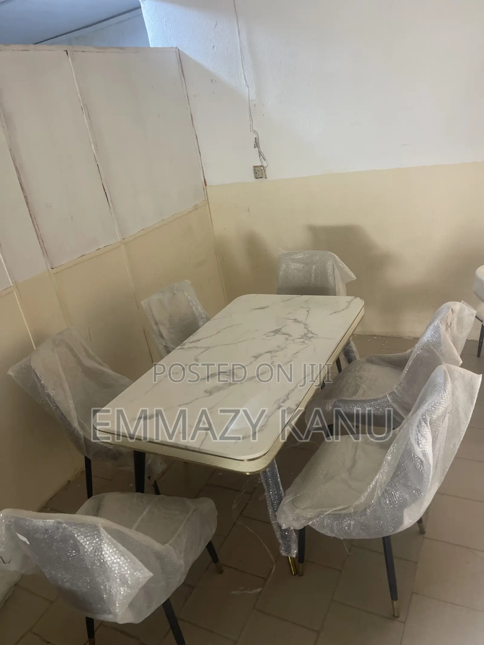 Modern 6-Seater Dining Set Marble Top