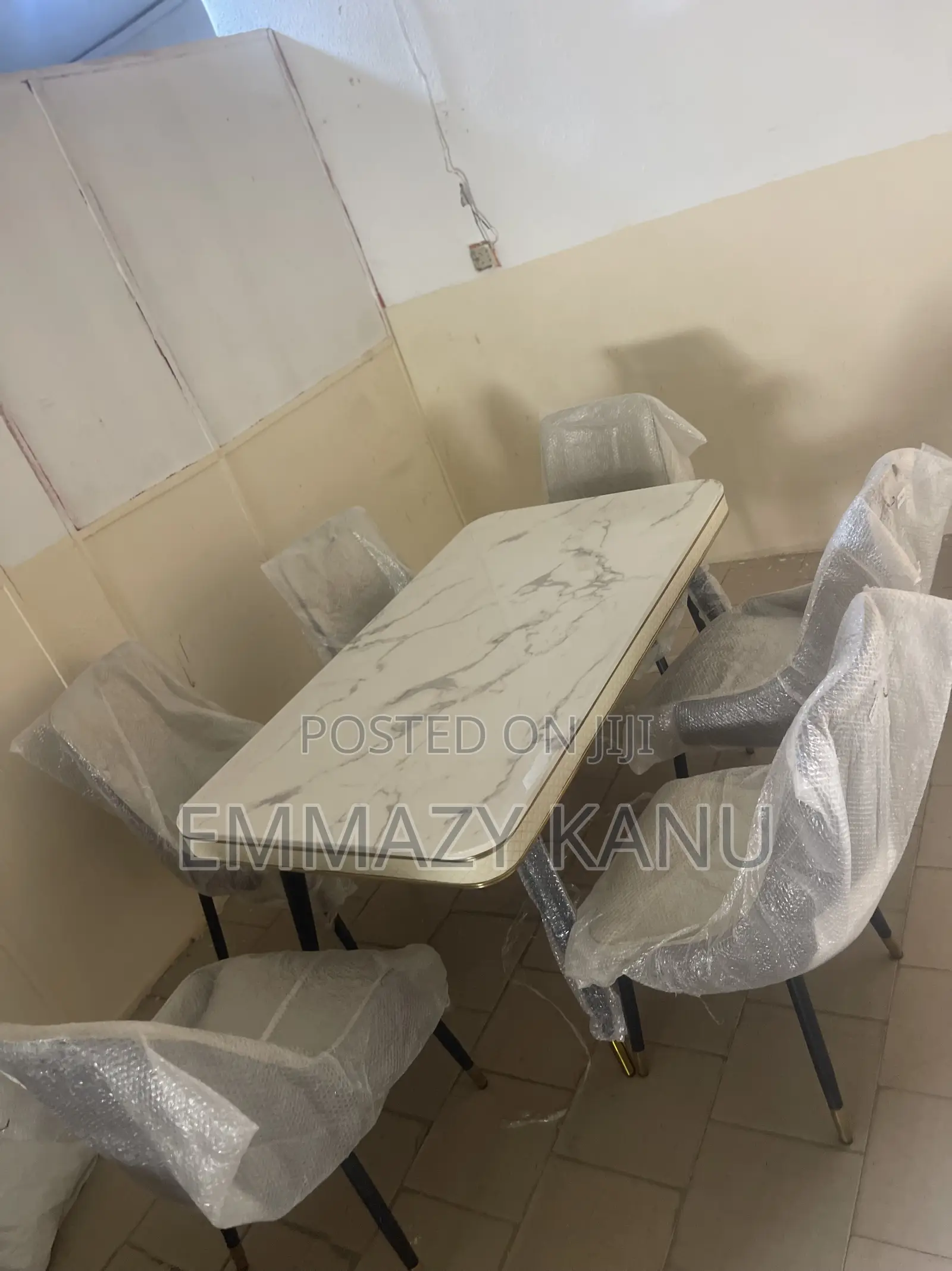 Modern 6-Seater Dining Set Marble Top