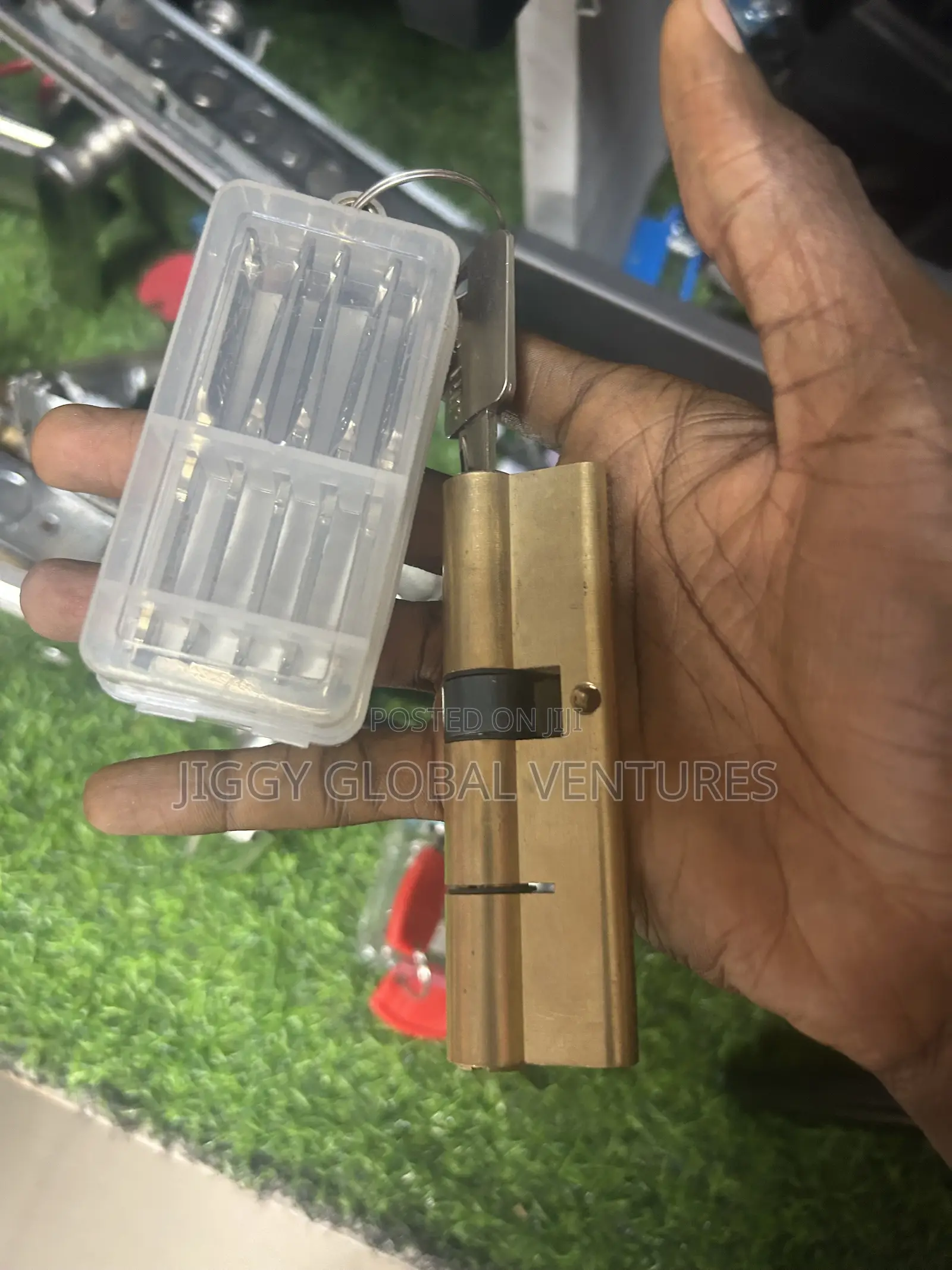 Cast Door 100mm Door Cylinder