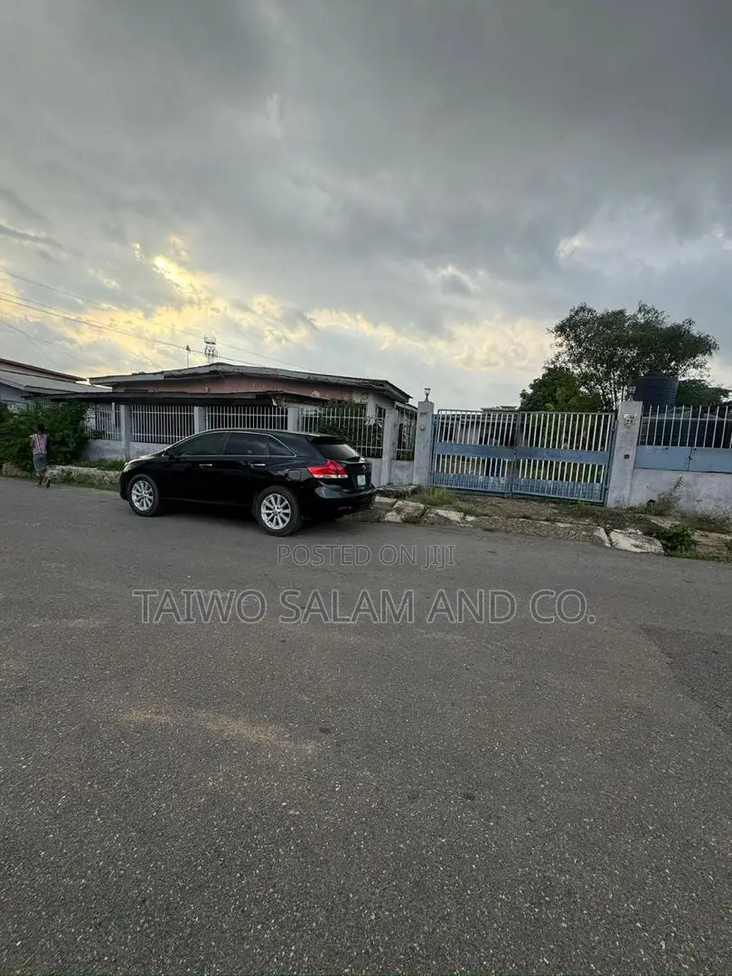 815sqm Land With Demolishable Structure