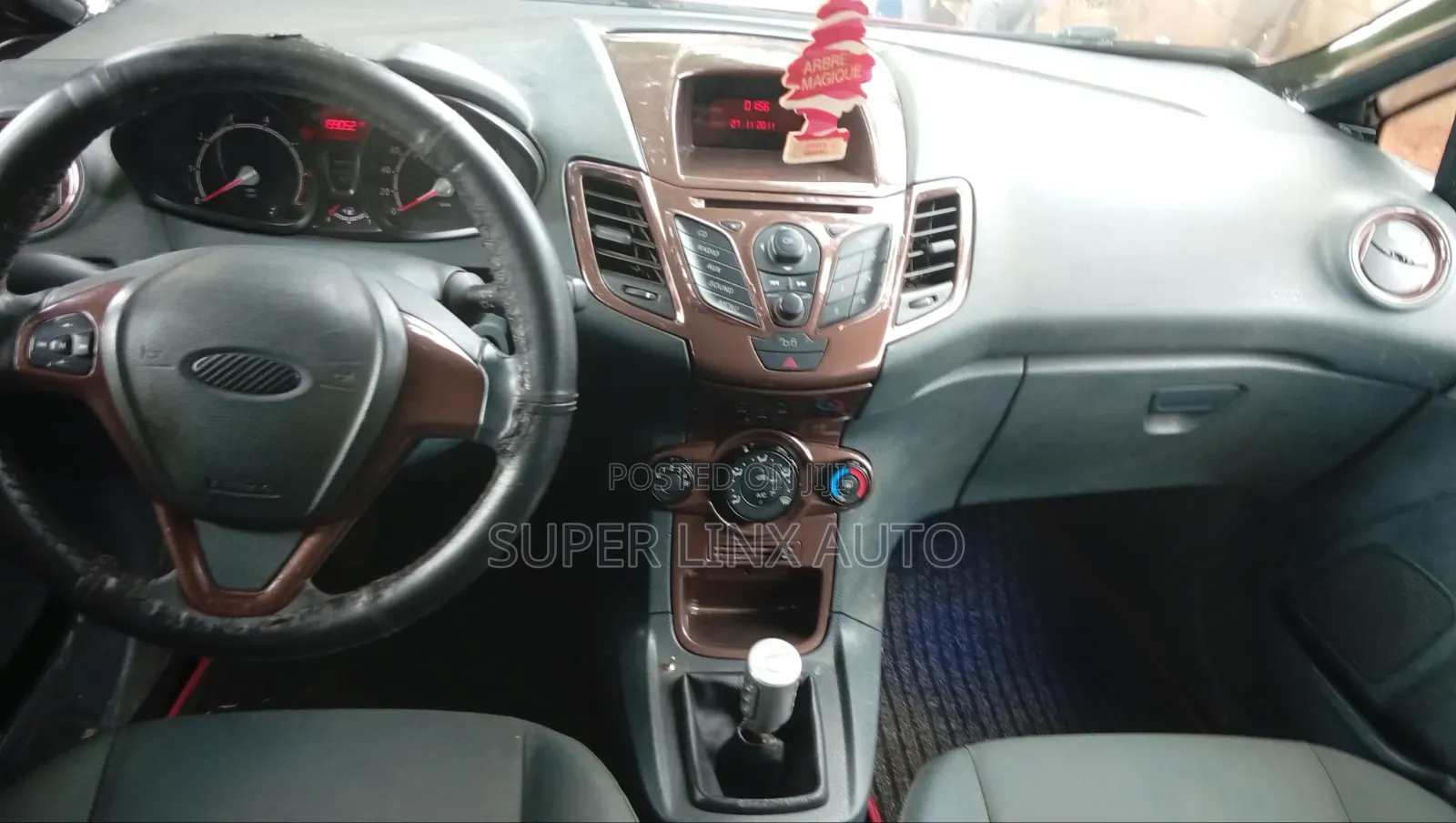 Ford Focus 2009 Red