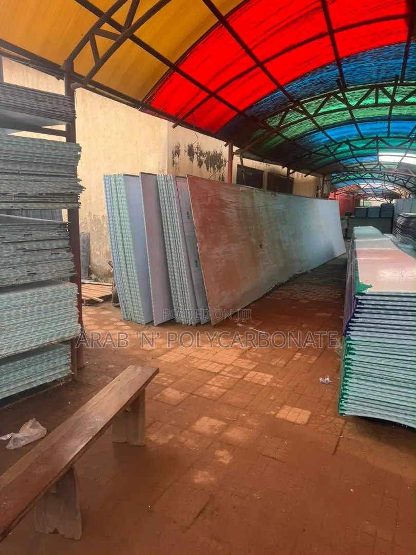 Level Danpalon Polycarbonate/ U Lock Roof Cover