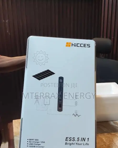 Hicces All in One Solar Generator