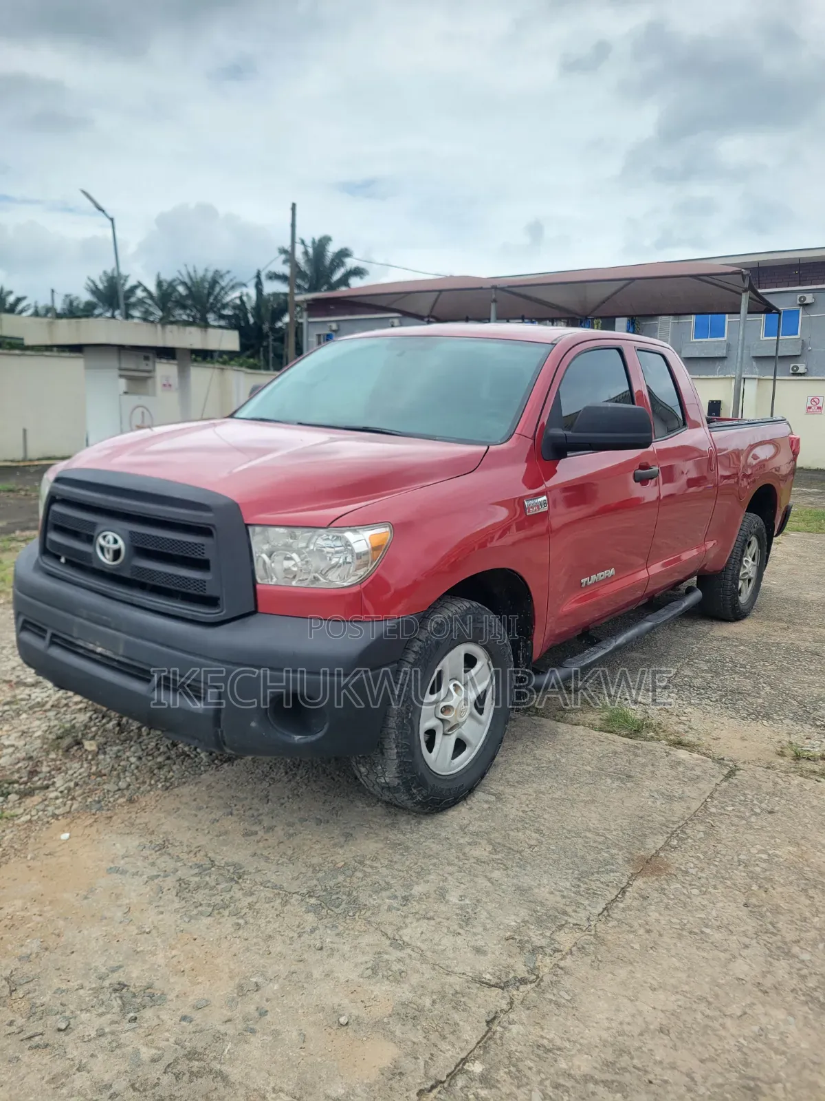 Toyota Tundra 2013 Red
