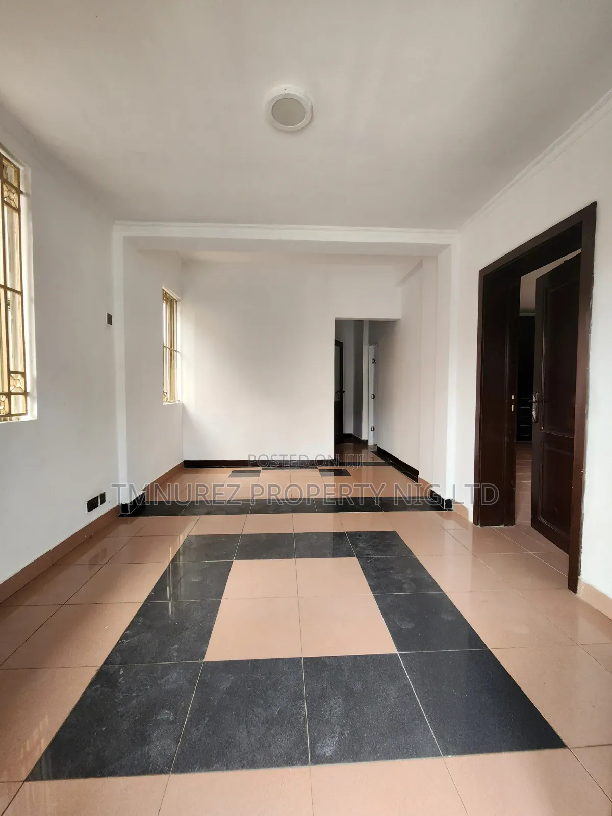 Mini Flat in Lekki Phase 1 for rent