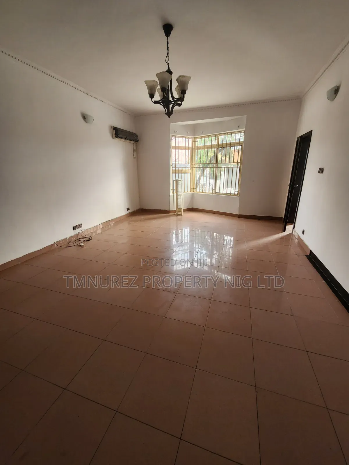 Mini Flat in Lekki Phase 1 for rent