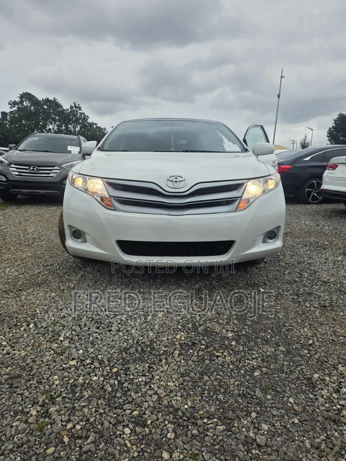 Toyota Venza XLE 2010 White