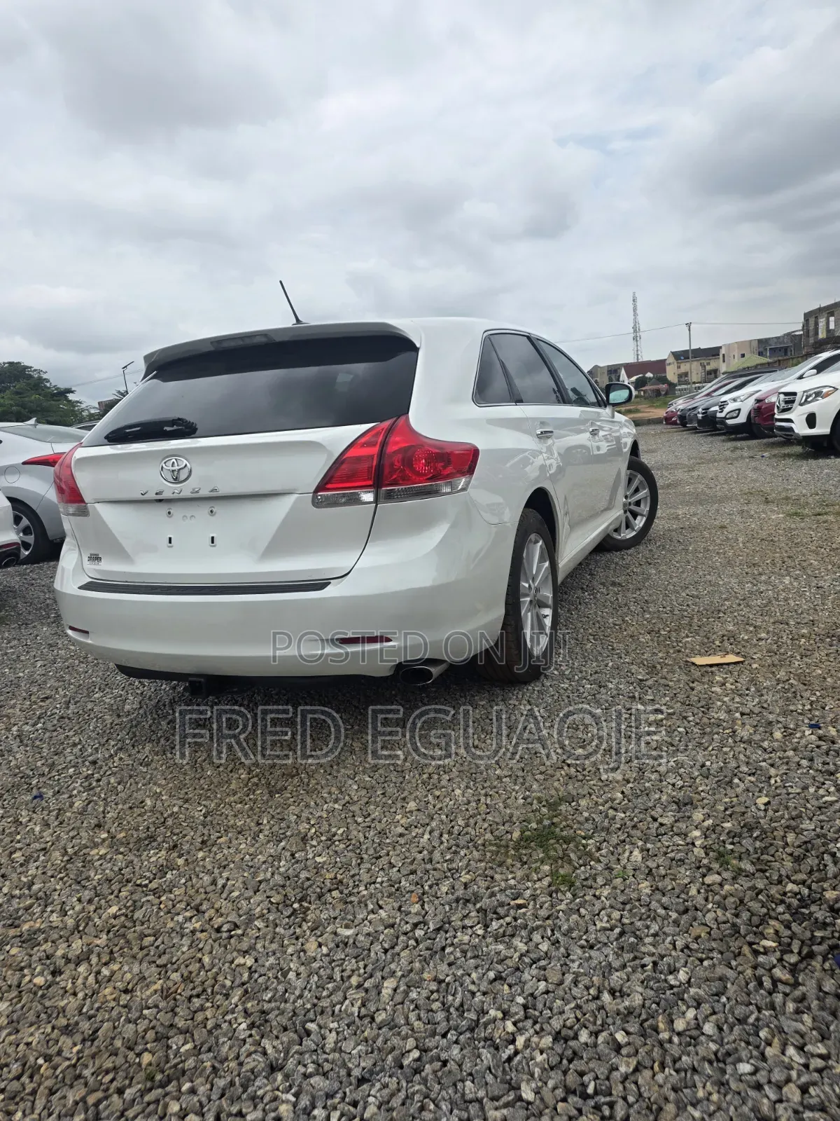 Toyota Venza XLE 2010 White