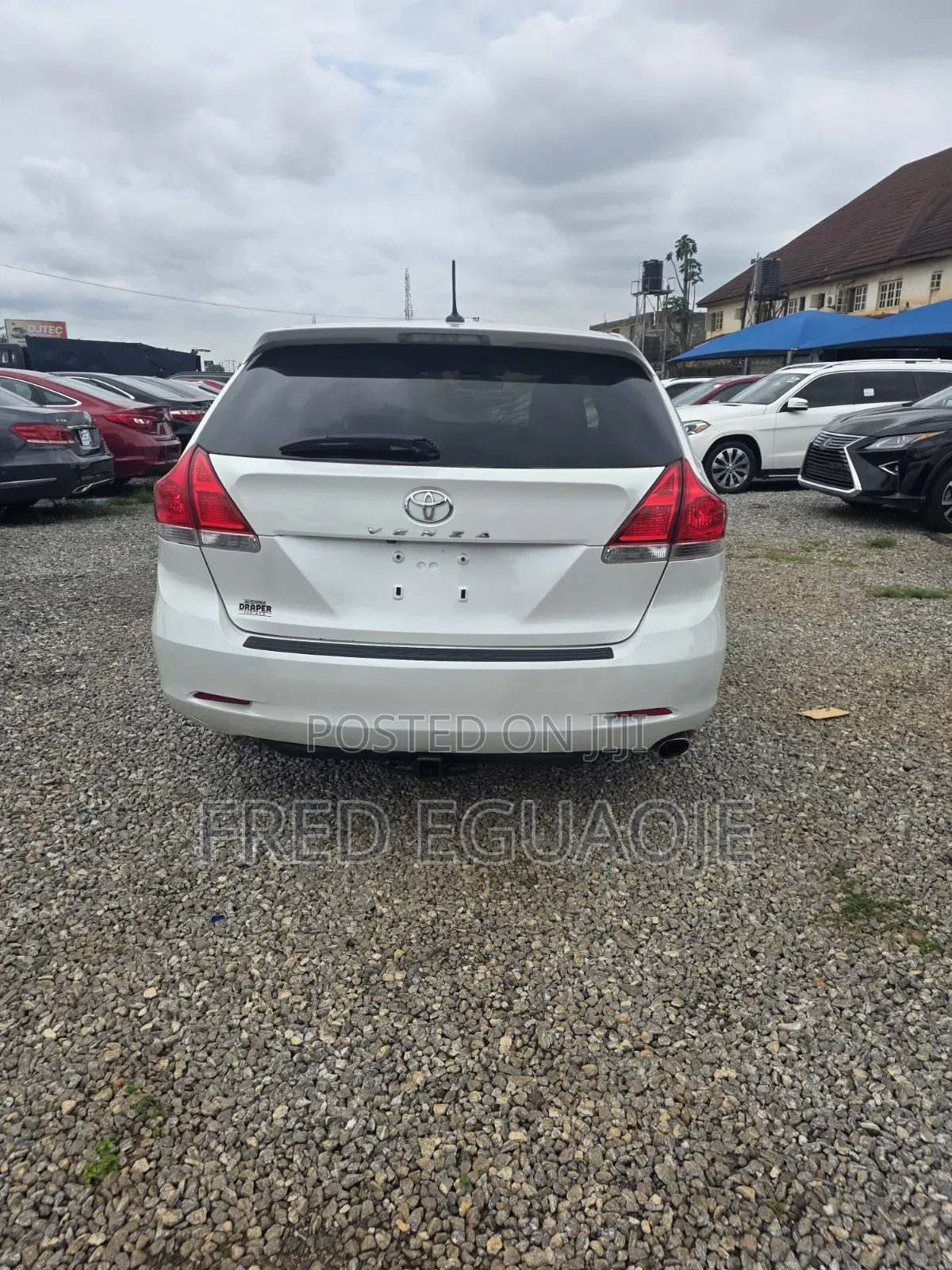 Toyota Venza XLE 2010 White