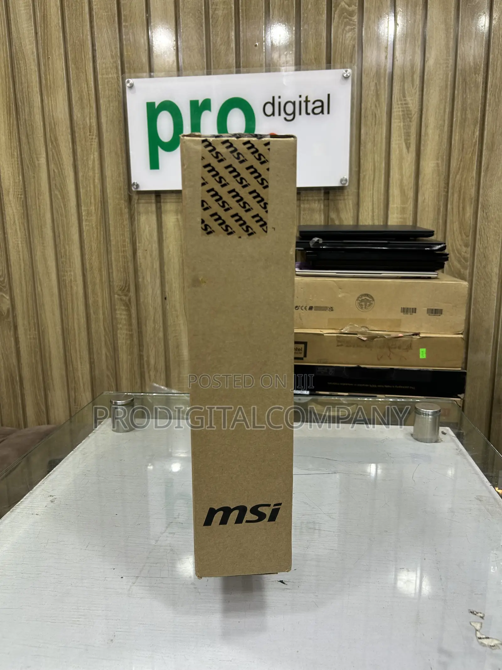New Laptop MSI Vector 16 HX AI A2XWIG 32GB Intel Core Ultra 9 SSD 2T