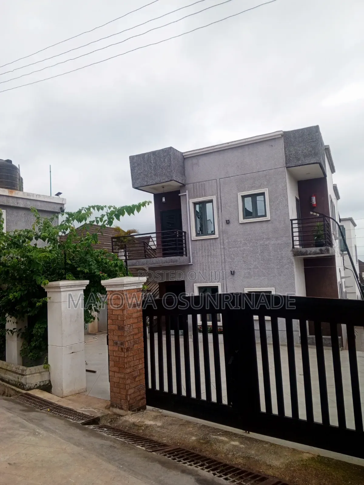 1bdrm Apartment in Ologuneru for rent