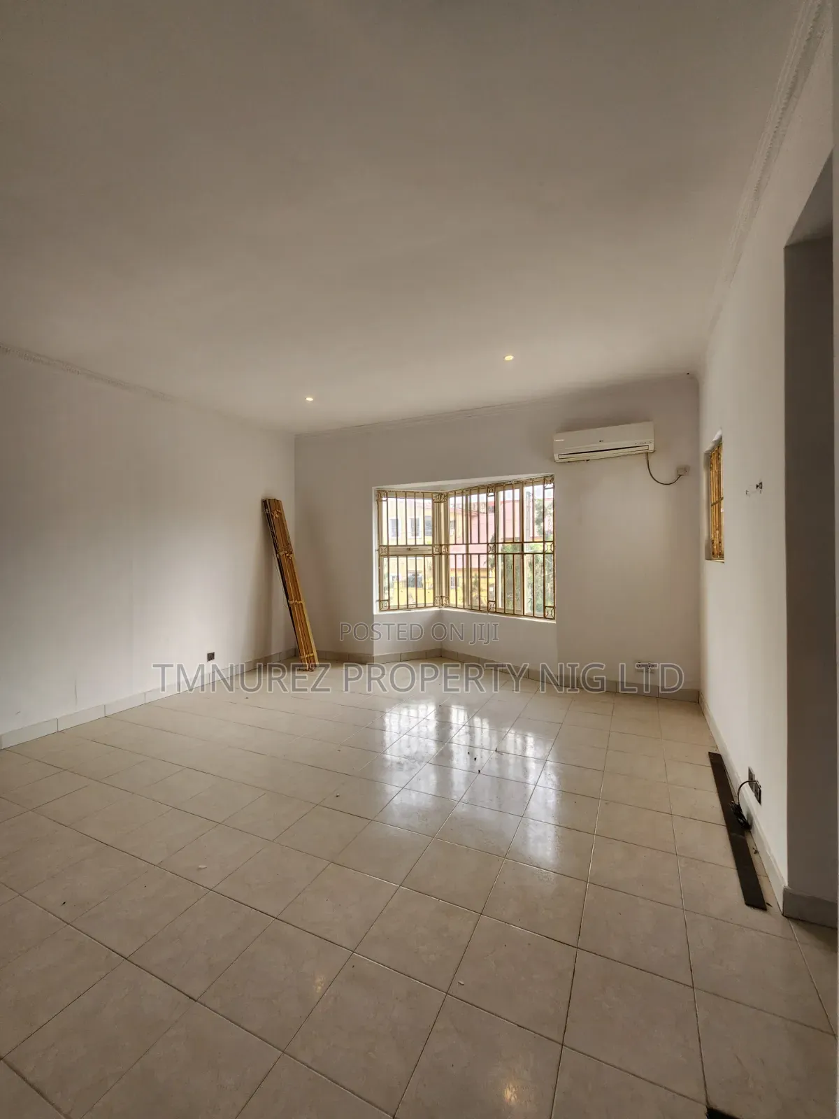 1bdrm Room & Parlour in Lekk Phase1 for rent