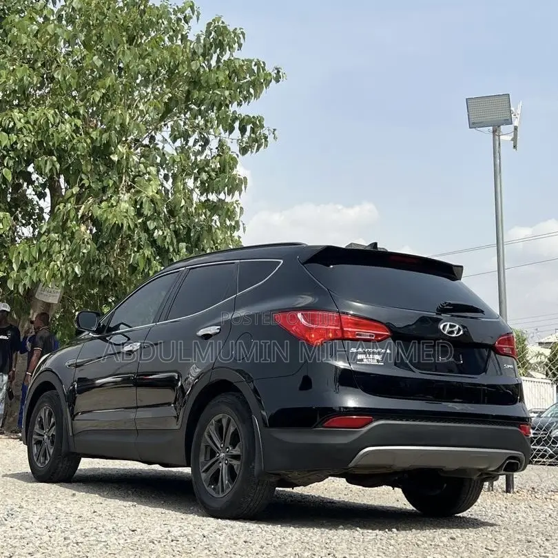 Hyundai Santa Fe 2014 Black