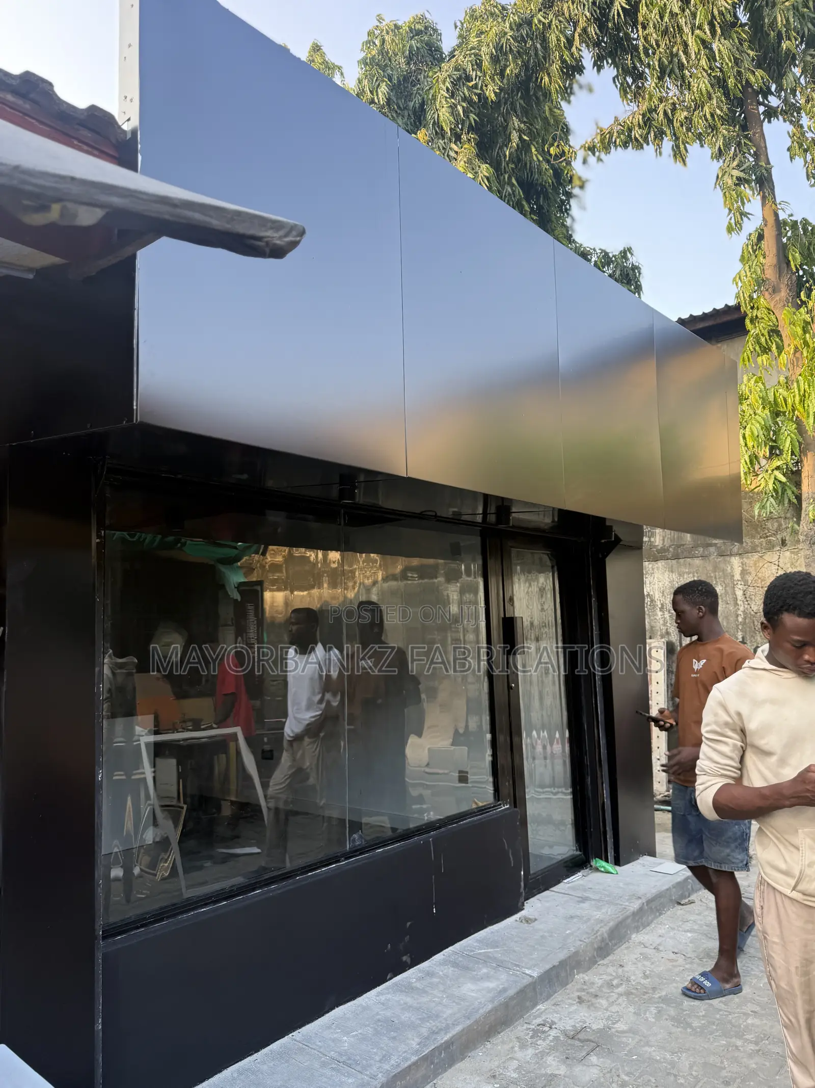 Aluminium Swing Door and Fixed Plane Glass With Board Cladding