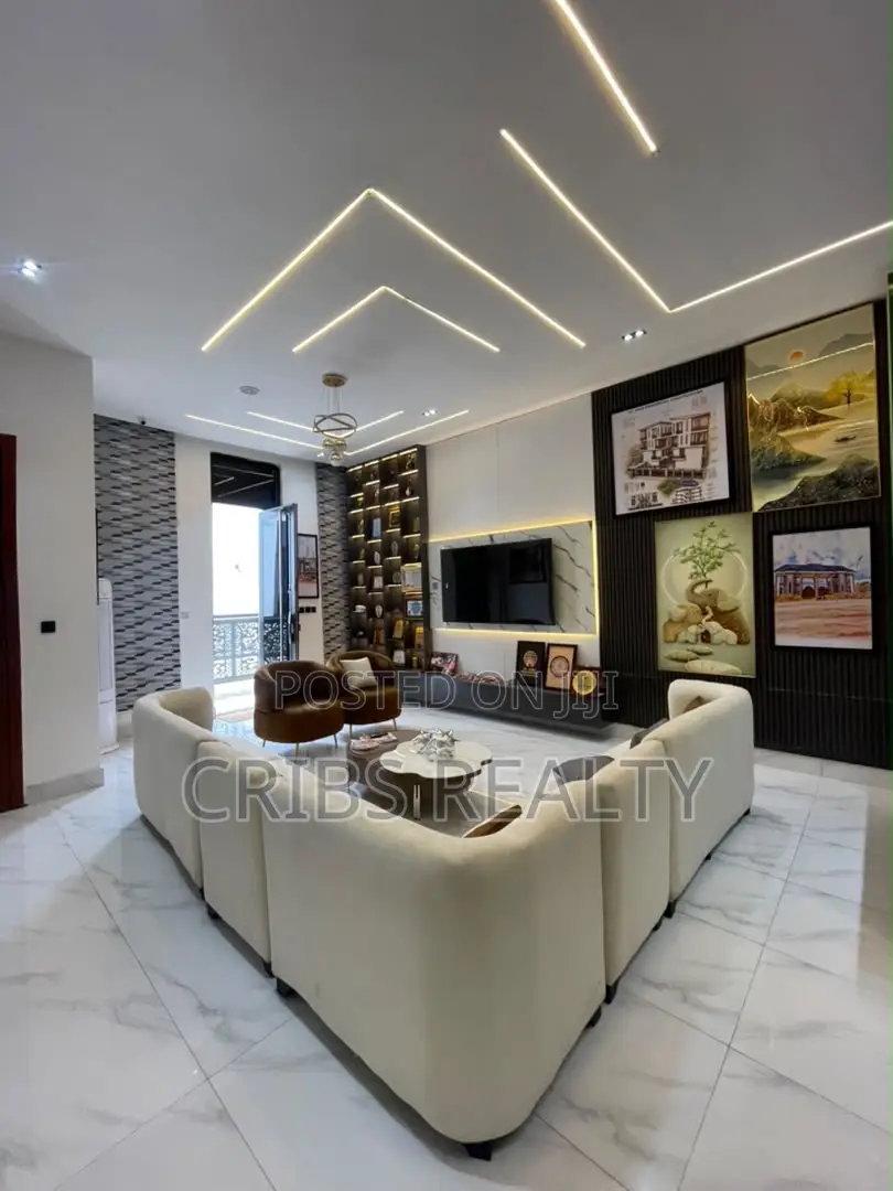 Furnished 2bdrm Apartment in Chevron for sale