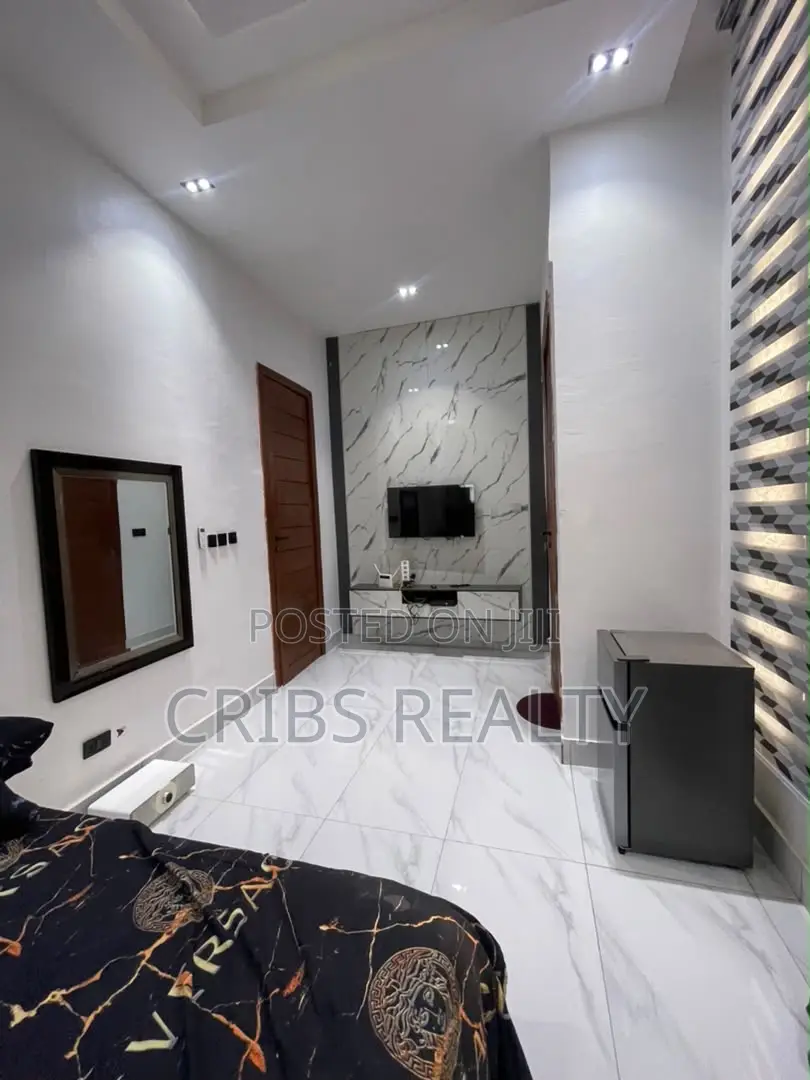 Furnished 2bdrm Apartment in Chevron for sale