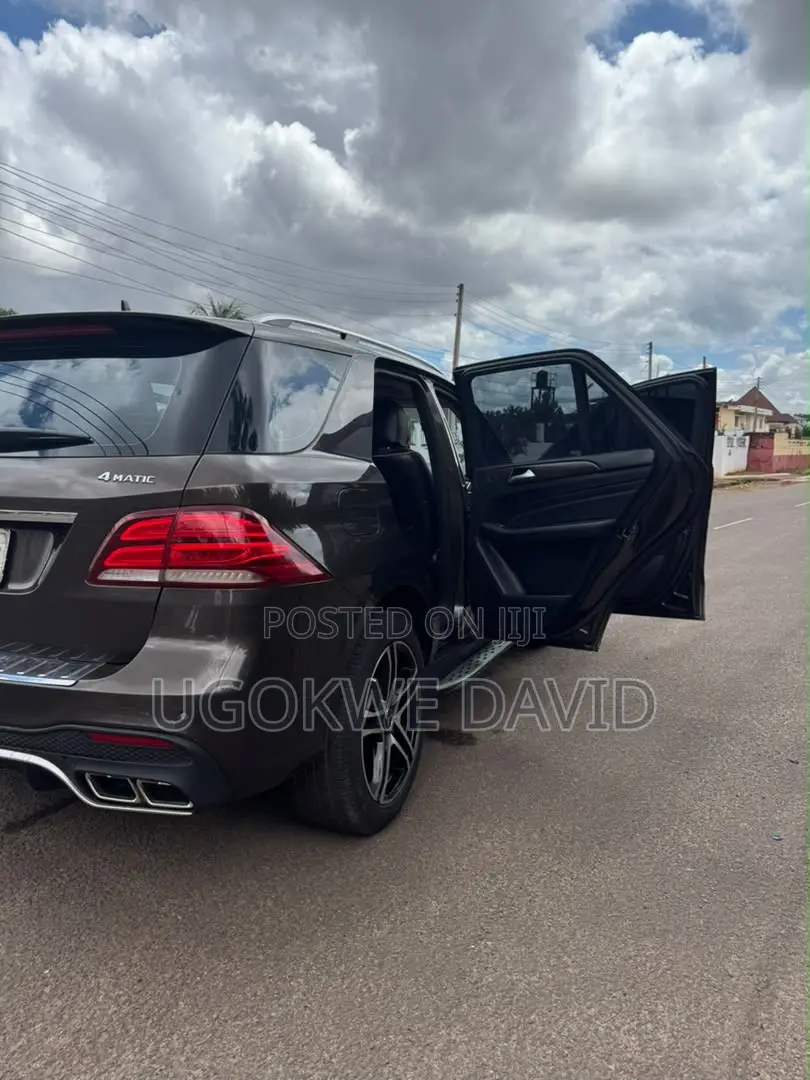 Mercedes-Benz GLE-Class 2018 Black