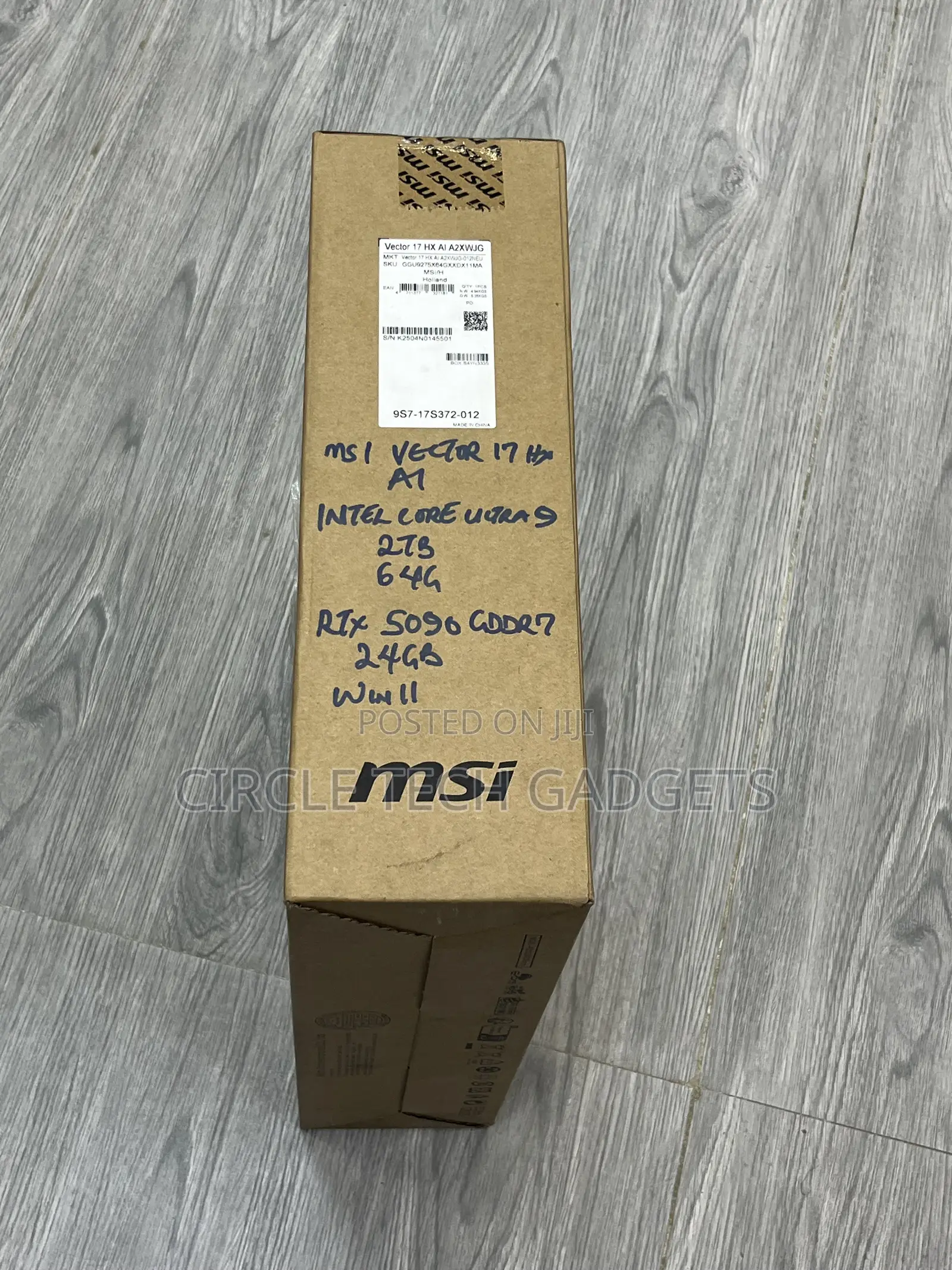 New Laptop MSI Vector 17 HX AI A2XWJG 64GB Intel Core Ultra 9 SSD 2T