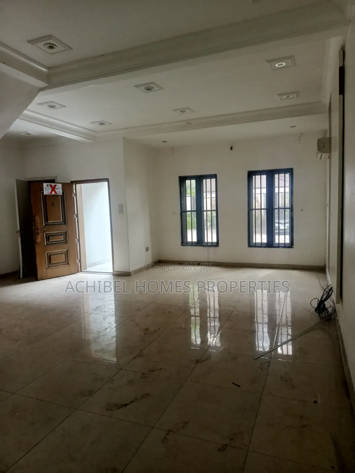 4bdrm Duplex in Off Freedom Way, Lekki Phase 1 for rent