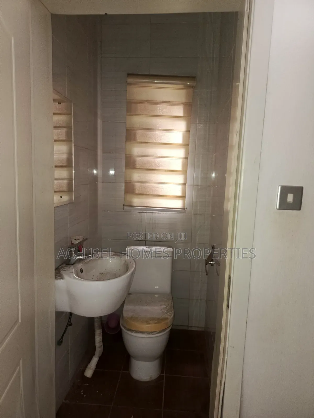 4bdrm Duplex in Off Freedom Way, Lekki Phase 1 for rent