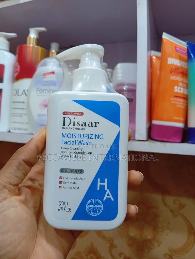 Disaar Moisturizing Facial Wash