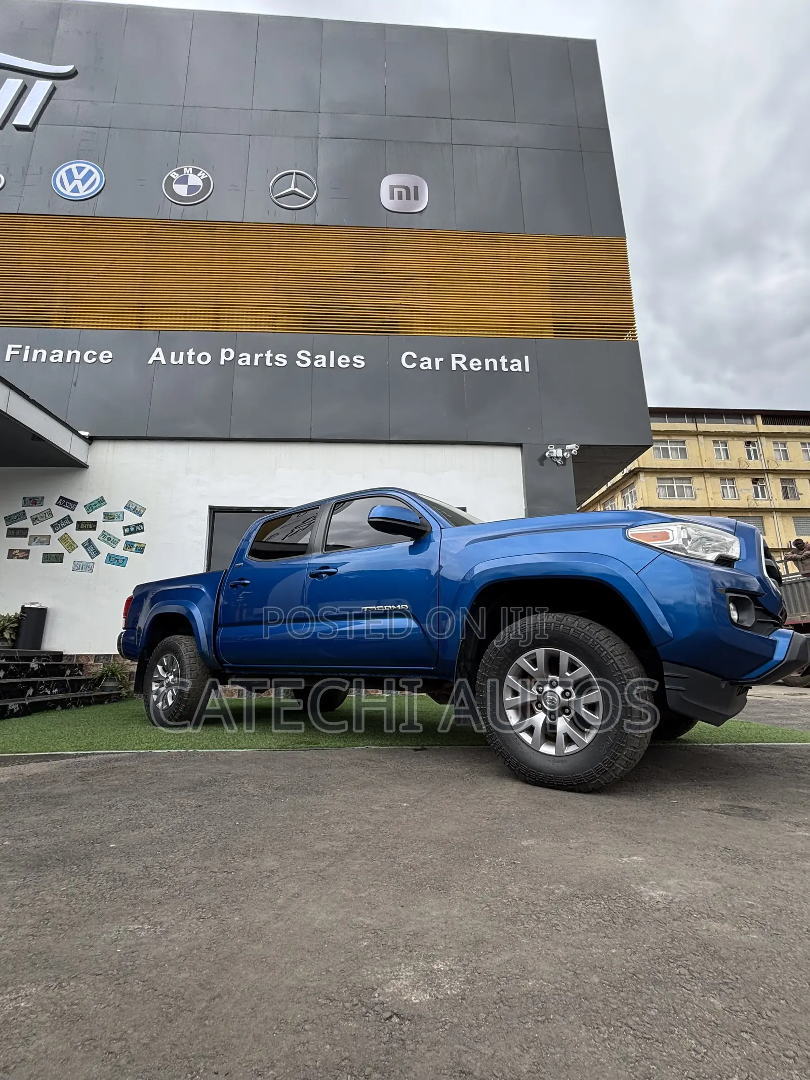 Toyota Tacoma 2017 Blue